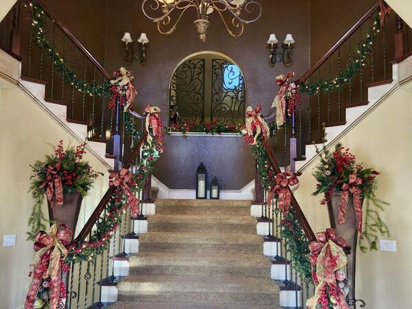 Double Staircase Grand Entry