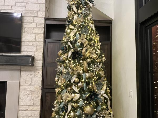 The Sage & Gold Estate